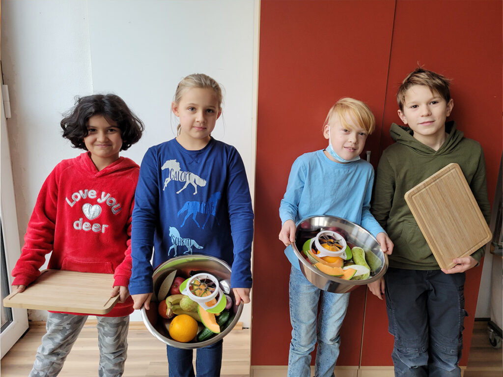 Frisches Obst und Gemüse für die Kinder der Grundschule Schöppenstedt